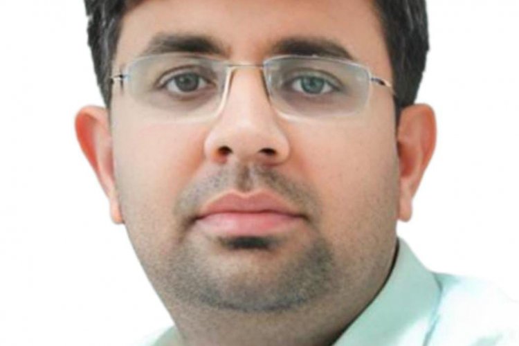 डॉक्टर बनने के लिए क्यों देश छोड़ रहे भारतीय छात्र?